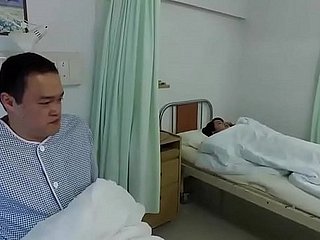 أمي صديق تعرف على فتاة (2017) 720pHD
