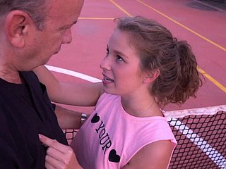 Oude man dia's zijn pik in sappige kut effrontery first untrained Babe effrontery first het Konijntje