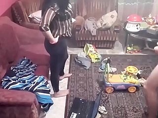 cámara espía registra pareja follando en freeze sala de estar. JAV245