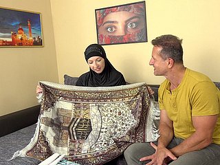 بفضل الإسلامية زوجها مع اللعنة مذهلة