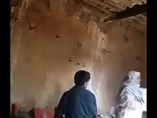 نوجوان لڑکے کی طرف سے Paki بالغ گرم، اتارنا fucking