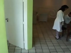 الثلاثي مع الايطالية الغجر الجبهة