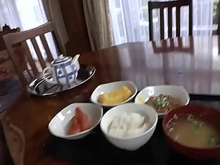 Японская горничная трахнула