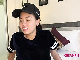 Thai Main coupe le castor et devient creampied