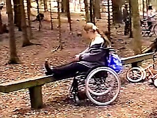 Handicapped cooky is still sexy.flv