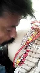 Büyük göğüsler Asya