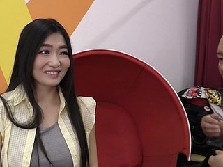 Clip xxx tuổi teen châu á đẫm lệ xxx