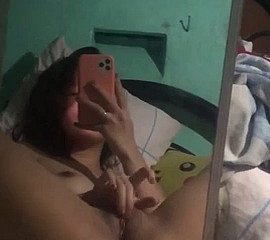 thủ dâm trước gương