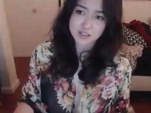 Büyük Doğal Göğüsler ile Asya Curvy