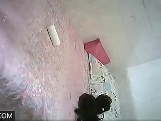 Ren Ge, salun rambut di tepi jalan, bilik senjata, seks dalam kerja sambilan yang tercicir, gadis lembut yang belum mengembangkan alat kelamin sepenuhnya, dialog Mandarin