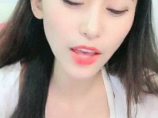 Çinli parcel out MILF evde el işi oldukça seksi 36D36D