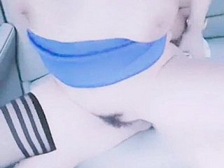 duże naturalne piersi dziewczyna randkuje z mężczyzną ruchającym się w samochodzie Chińczyk dojrzały36D
