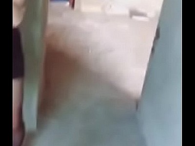 【】 重磅 福利 性感 漂亮 的 售楼 小姐 带 客户 看 房子 时 因为 价钱 太高 不 想买، 又 为了 冲 业绩 答应 当场 满足 他 一次! 国语!