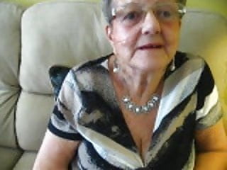80 anni scissione vecchia nonna