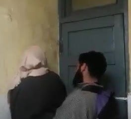 حجاب بہن یونیورسٹی باتھ روم میں آخر