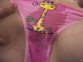 Basah jalang menyebalkan kontol dan mendapat kacau di vagina basah