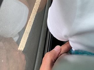 Sentuh wanita panas di Cram - meraba wanita panas
